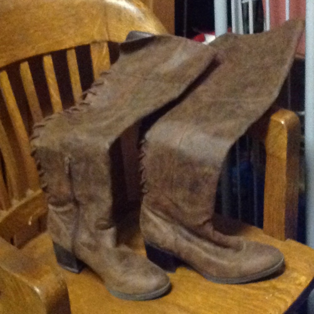 White mountain brown boots